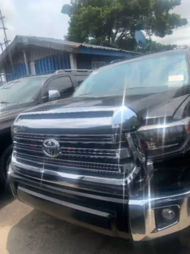 Toyota Sequoia