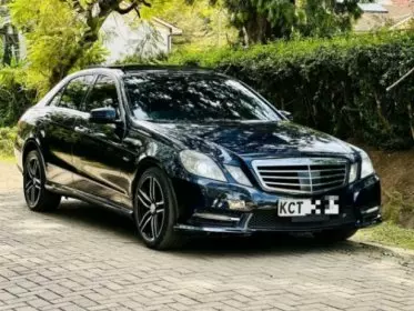 Mercedes-Benz E250