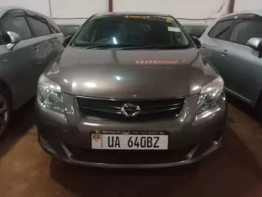 Toyota Fielder 