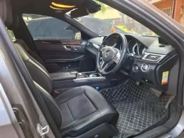 Mercedes-Benz E250