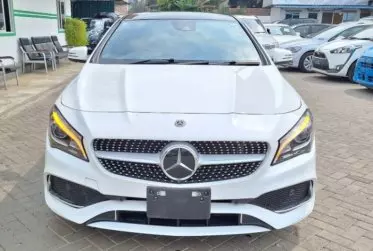 Mercedes-Benz CLA 180