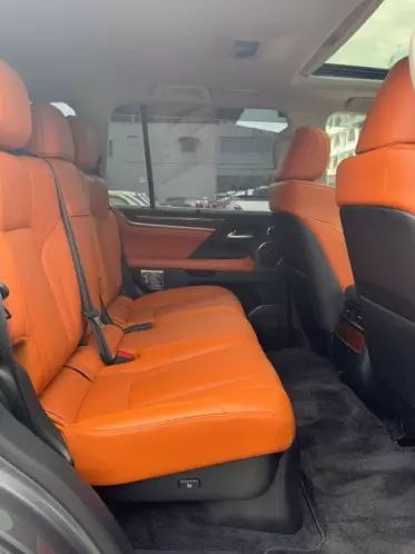 Lexus LX 570