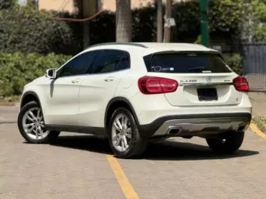 Mercedes-Benz GLA 250