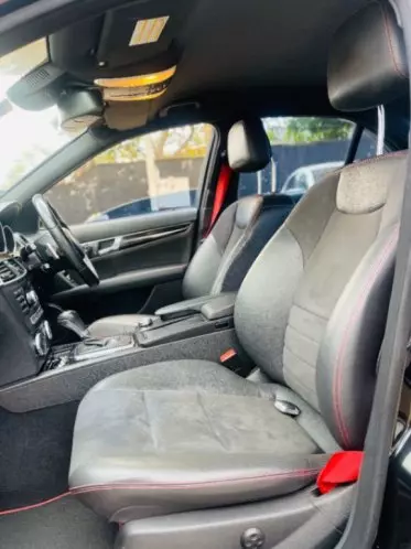 Mercedes-Benz C 200