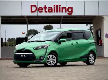 Toyota Sienta Hybrid