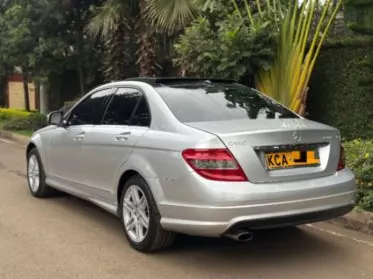 Mercedes-Benz C 180