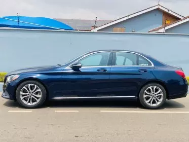 Mercedes-Benz C 300