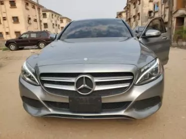 Mercedes-Benz C 300