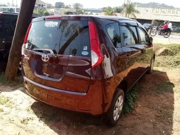 Toyota Passo Sette