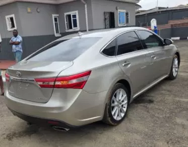 Toyota Avalon
