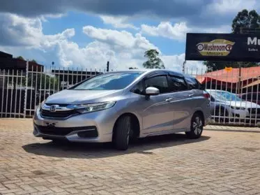 Honda Fit shuttle 