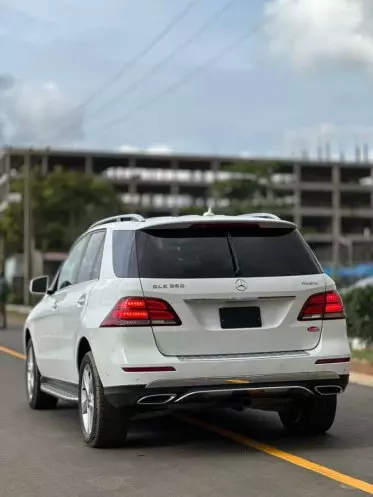 Mercedes-Benz GLE 350