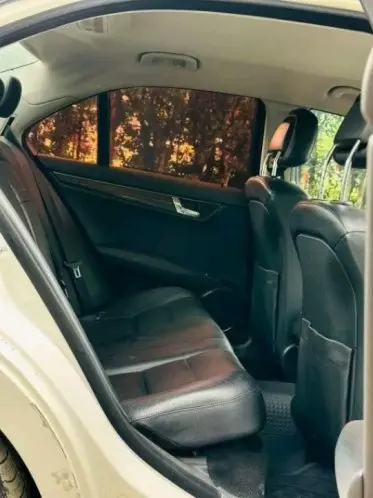 Mercedes-Benz C200
