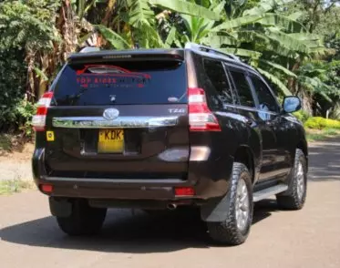 Toyota Land Cruiser Prado VX.L
