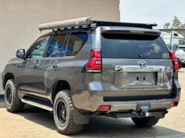 Toyota Landcruiser Prado