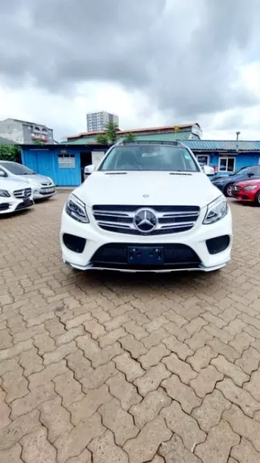 Mercedes-Benz GLE 350
