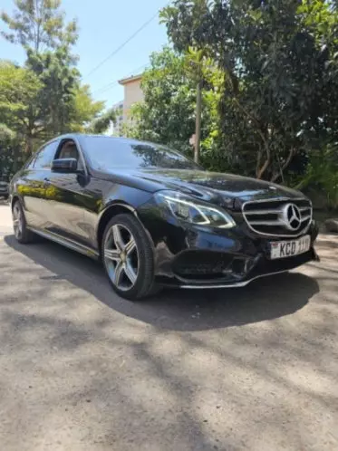 Mercedes-Benz E250