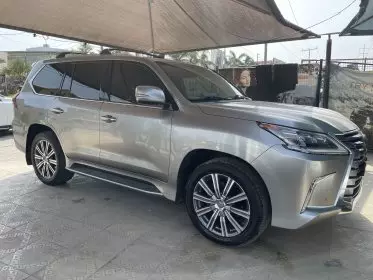 Lexus LX 570