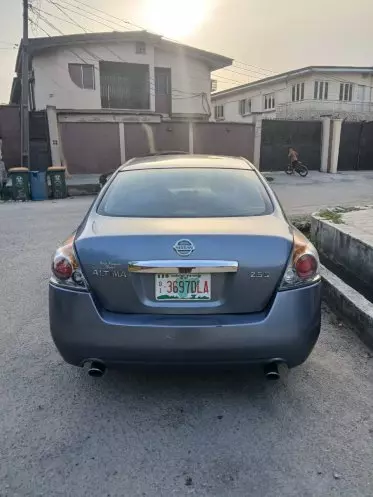 Nissan Altima