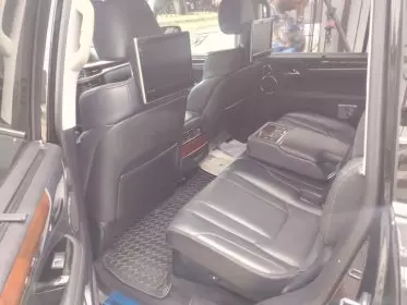 Lexus LX 570