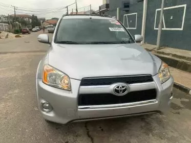 Toyota RAV 4