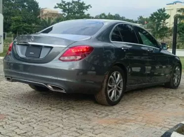 Mercedes-Benz C 300