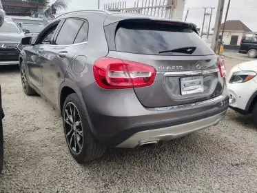 Mercedes-Benz GLA 250