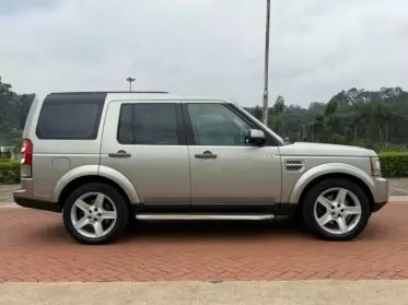 Land Rover Discovery 4