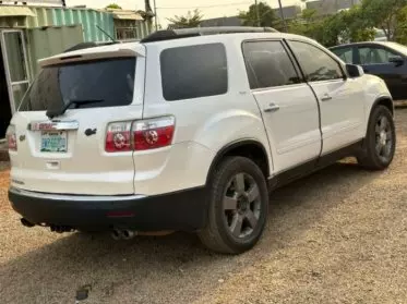 GMC Acadia