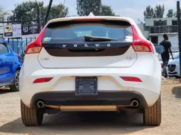 Volvo V40