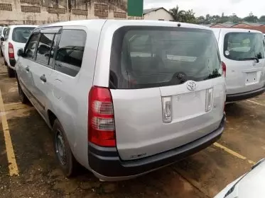 Toyota Succeed