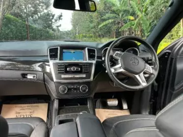 Mercedes-Benz ML 350