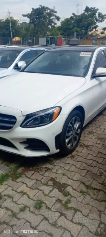 Mercedes-Benz C 300