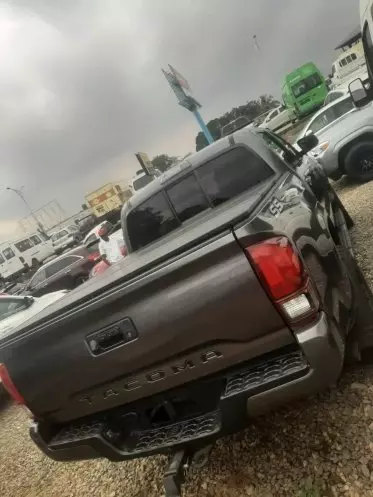 Toyota Tacoma