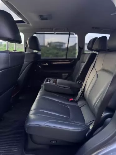 Lexus LX 570