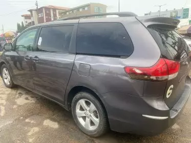 Toyota Sienna