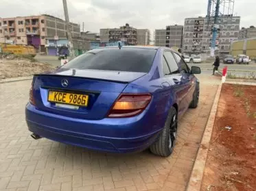 Mercedes-Benz C200