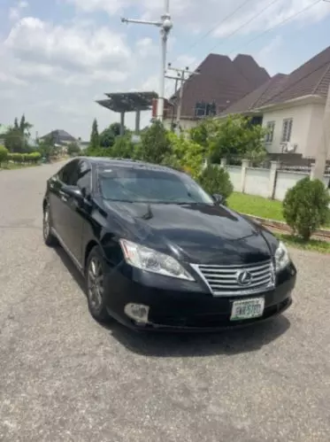 Lexus ES