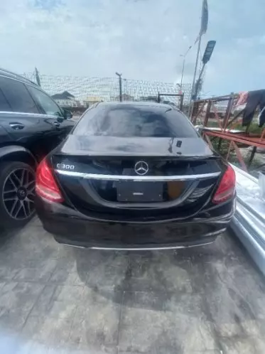 Mercedes-Benz C 300