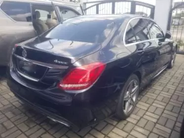 Mercedes-Benz C 300