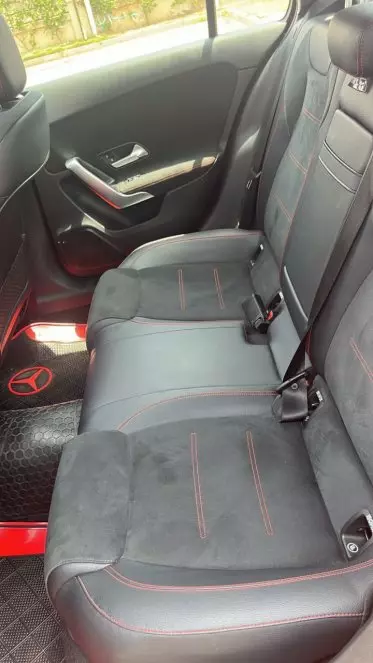 Mercedes-Benz A 220