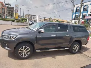 Toyota Hilux Revo 