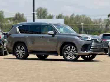 Lexus LX 600