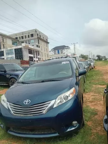 Toyota Sienna