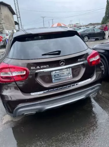 Mercedes-Benz GLA 250