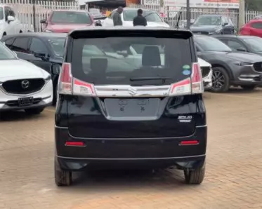 SUZUKI Solio