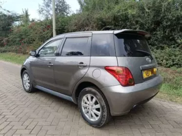 Toyota Ist