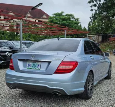 Mercedes-Benz C 300