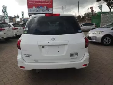 Nissan Advan