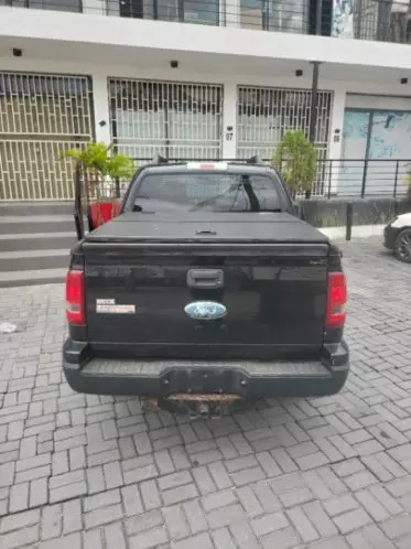 Ford explorer trac